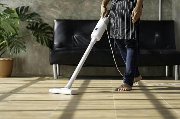 Charlestech : les spécificités de l'aspirateur balai serpillière Flexi Pro